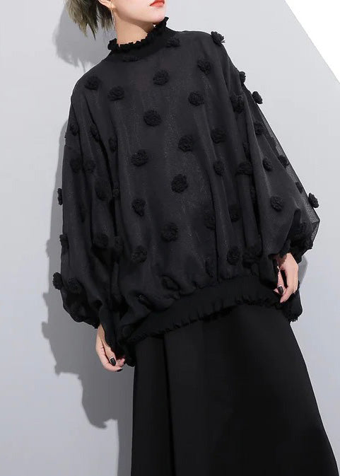Boutique schwarze Bluse aus reiner Baumwolle in Übergröße, Reisekleidung, elegante Baumwollblusen mit Fuzzy-Ball-Dekor