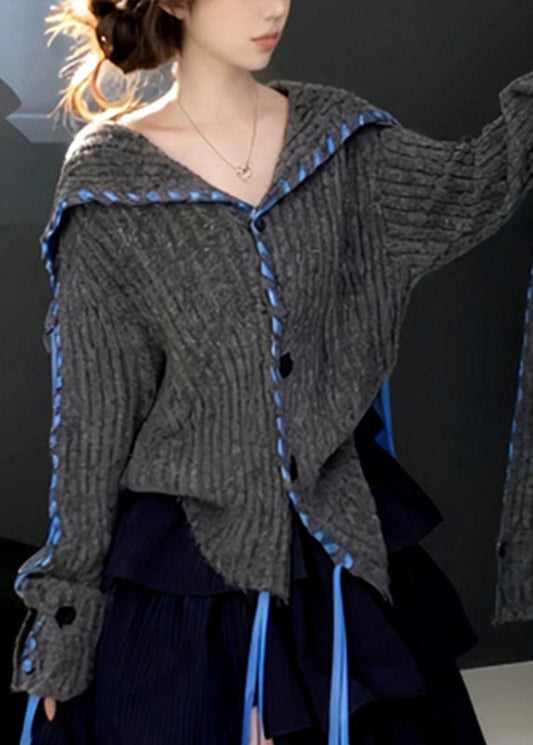 Graue, dicke Patchwork-Strickjacken aus kuscheligem Baumwollstrick mit Knöpfen für den Herbst