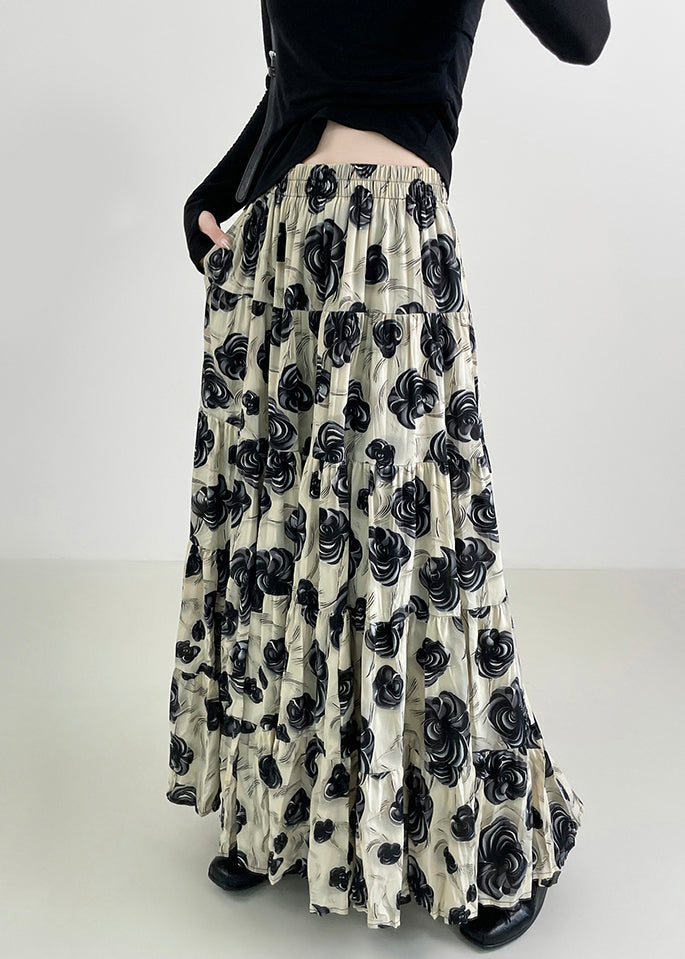 Wunderschöne schwarze Baumwollröcke mit Blumenmuster und extra großem Saum für den Frühling