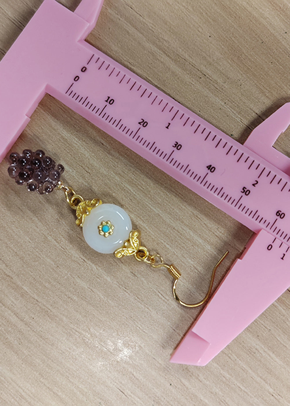 Wunderschöne Trauben Feine weiße Jade Tropfen Ohrringe