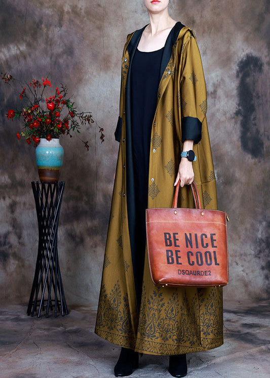 Schöne gelbe Satin-Trenchcoats mit Kapuze und Print für den Frühling
