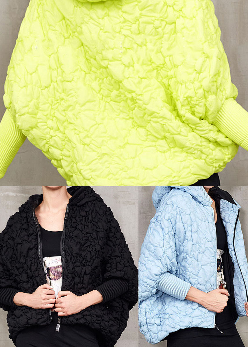 Schwarze Fledermausflügelärmel Entendaunen Pufferjacke mit Kapuze für den Winter