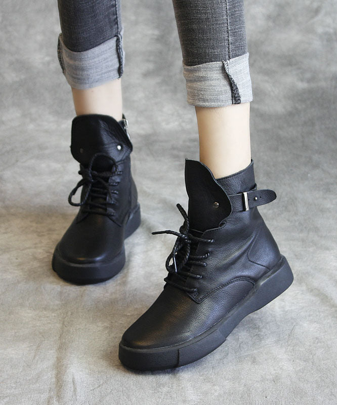 Schwarze Stiefel aus Rindsleder, Boutique-Nieten, Schnürstiefel von Shelsea