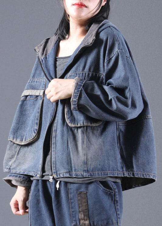 Blaue Jeansjacke mit Taschen und Reißverschluss