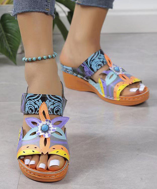 Böhmische Pfauenblaue Sandalen mit ausgehöhltem Spleißen und Keilabsatz