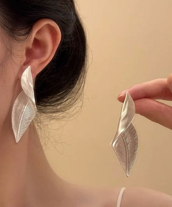 Pendientes colgantes de hojas de aleación de cobre y seda bohemia