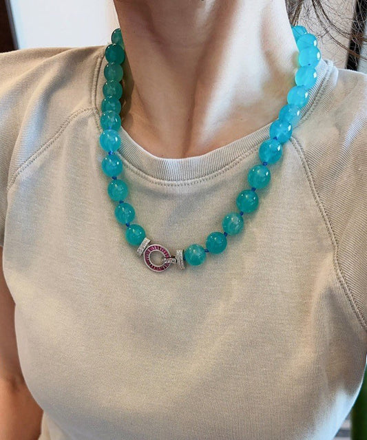 Collar bohemio de plata de ley azul con cuentas graduadas de circonita y cristal