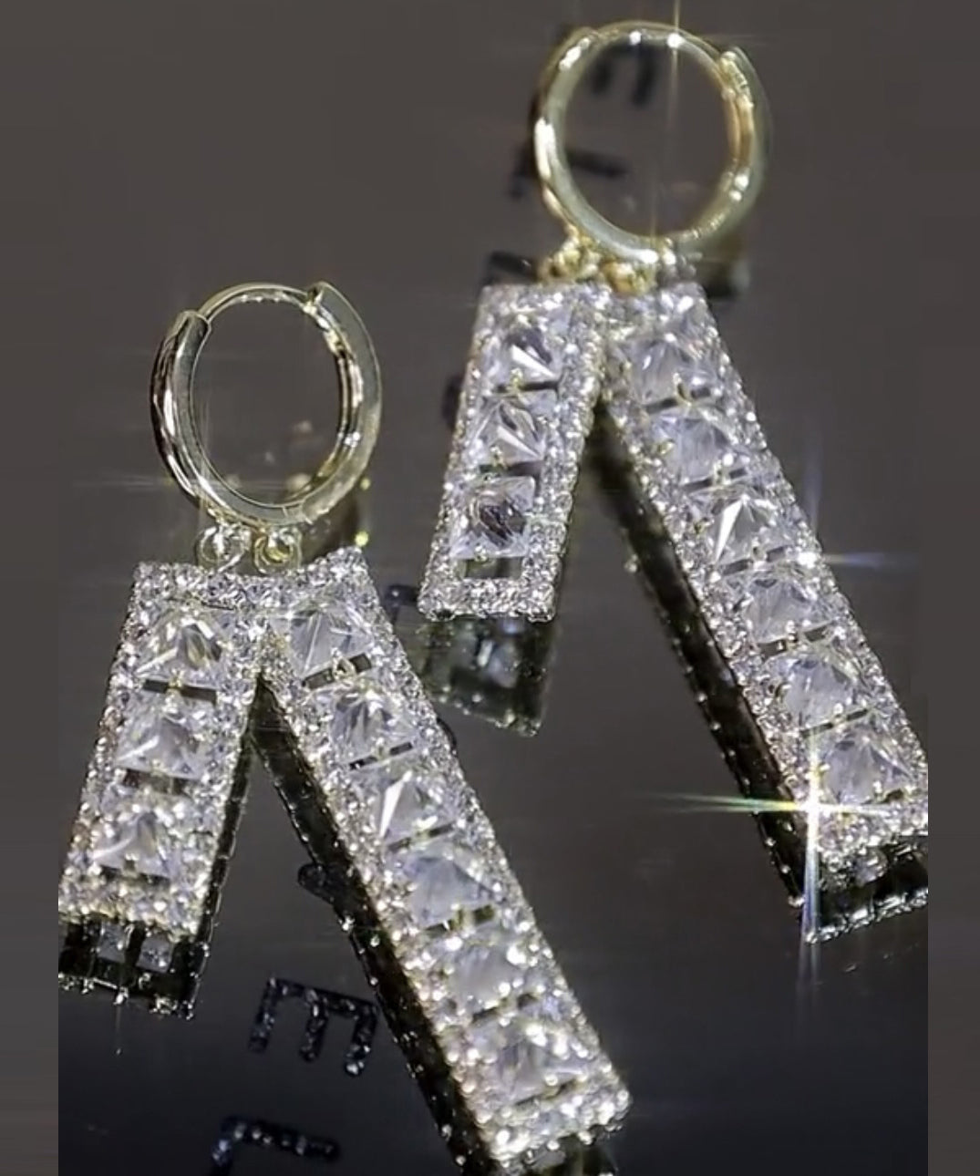 Pendientes colgantes con borlas rectangulares de circonitas doradas estilo bohemio