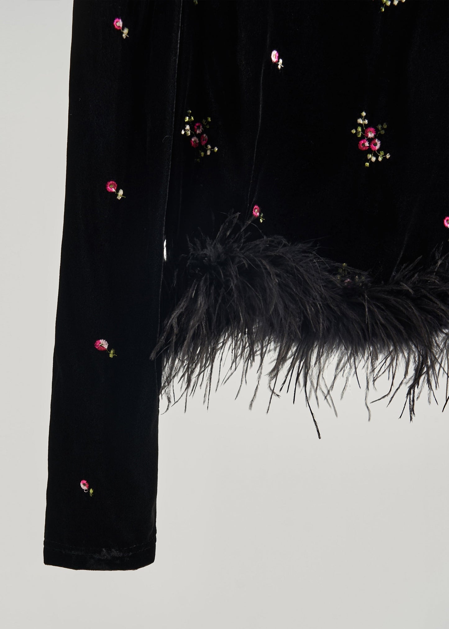 Blusas de terciopelo de seda con plumas y patchwork bordado negro de boutique para primavera