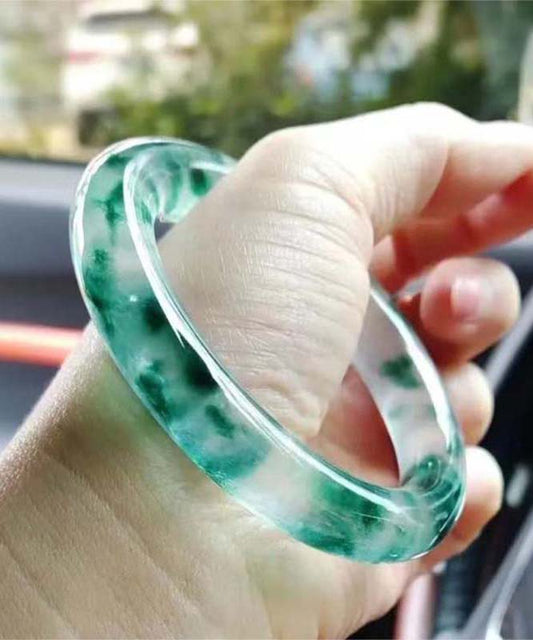 Brazalete boutique de jade verde con flor de hielo