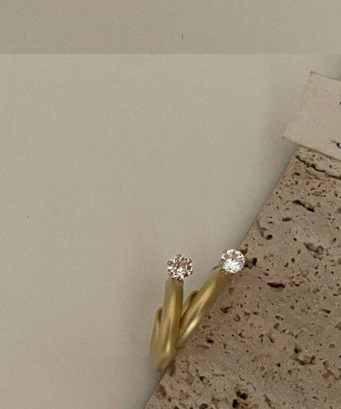 Pendientes de aro cortos en forma de C con circonitas de metal dorado