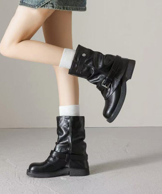 Botas marrones gruesas de piel sintética con diseño de empalme moderno