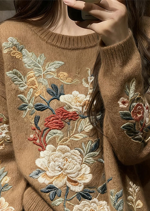 Suéteres de punto acogedores con flores marrones y cuello redondo para primavera