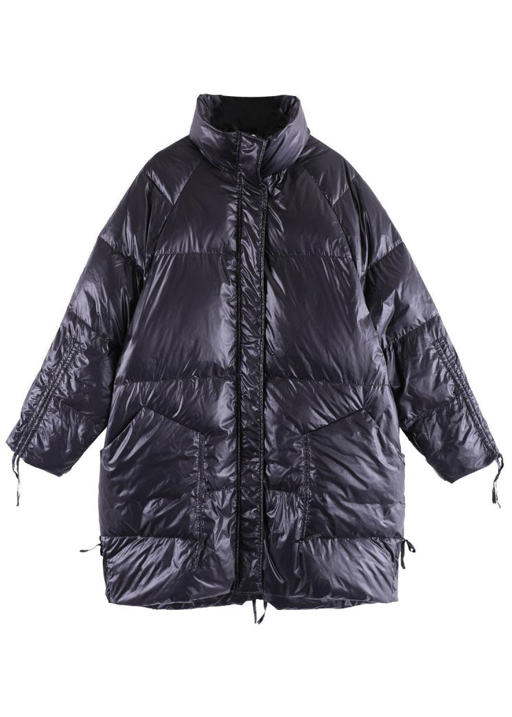 Lässiger schwarzer Mantel mit Reißverschlusstaschen und feiner Baumwollfüllung für den Winter