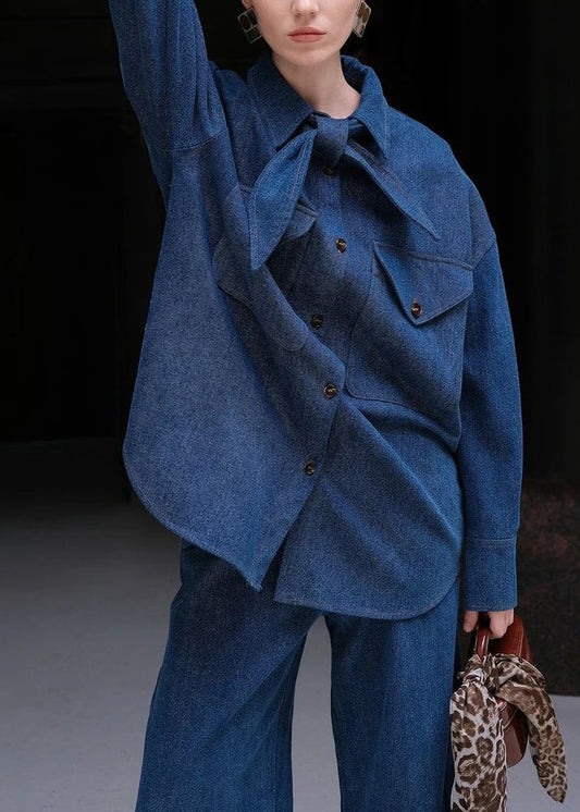 Lässiges zweiteiliges Set aus blauem Denim-Hemd und Hose mit Peter-Pan-Kragen zum Frühling