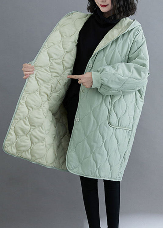 Lässiger grüner Winterparka mit Kapuze und Taschen aus feiner Baumwolle