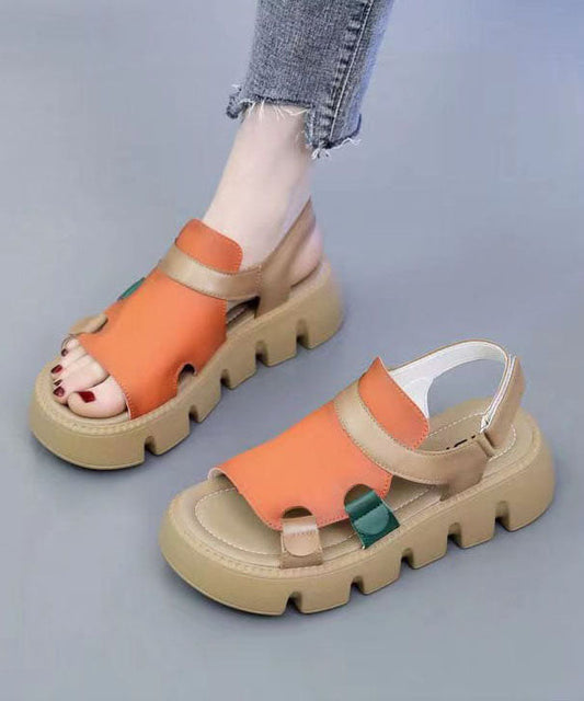 Lässige orangefarbene Peep-Toe-Plateausandalen mit Schnallenriemen