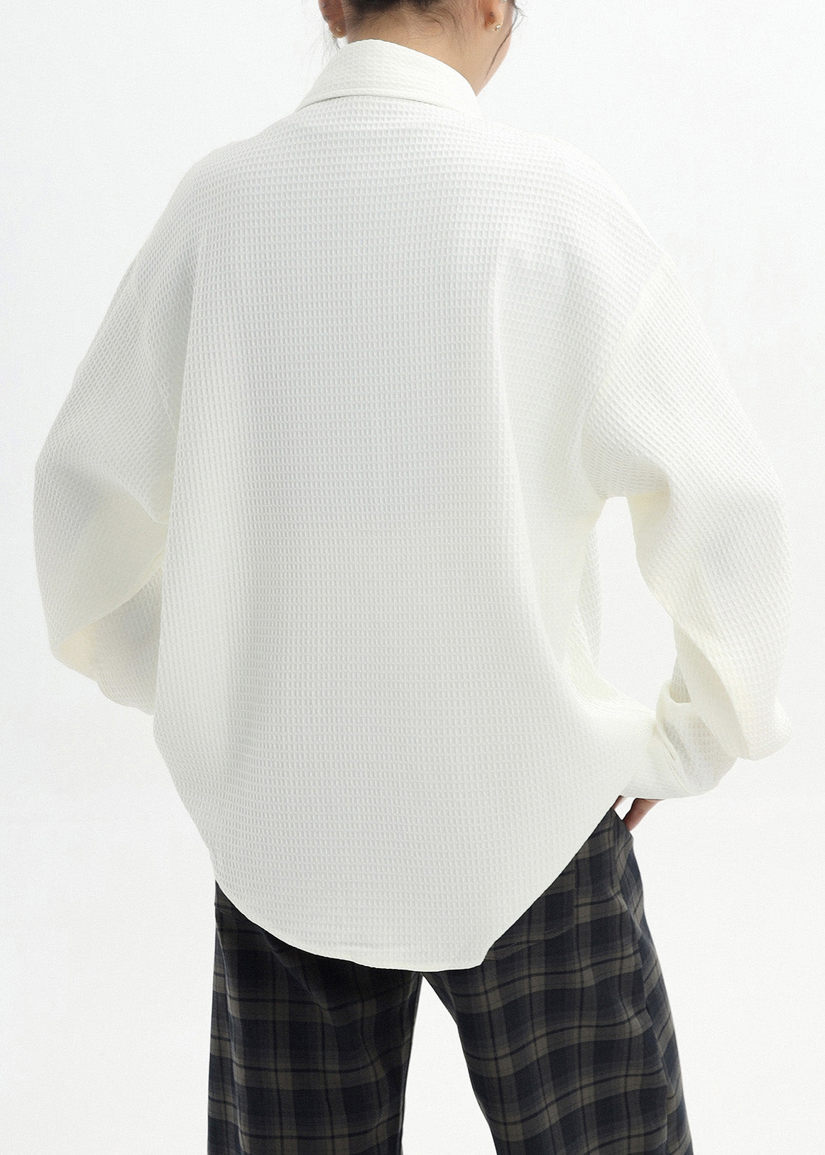 Camisa informal de algodón blanca con bonito perrito bordado para primavera