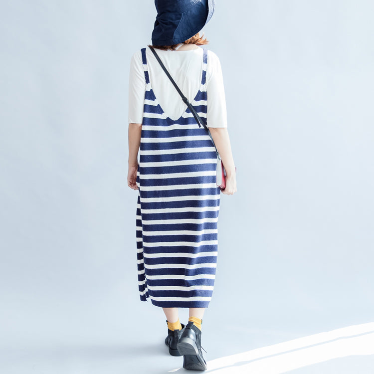 Lässiges blau-weiß gestreiftes Strickkleid für den Herbst in Übergröße für Damen