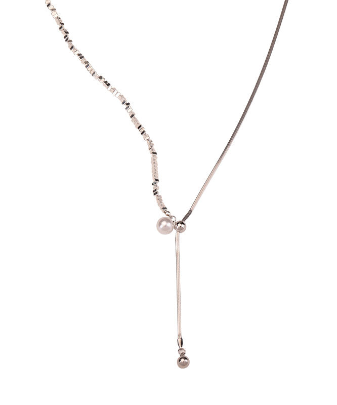 Chic Silk Halskette mit Anhänger aus Sterlingsilber mit Perlen und gebrochenem Silber