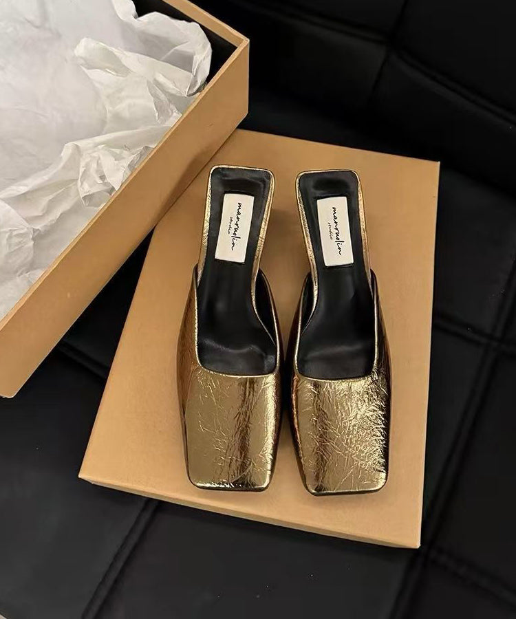 Sandalias gruesas y elegantes de piel sintética con detalle de lazo plateado