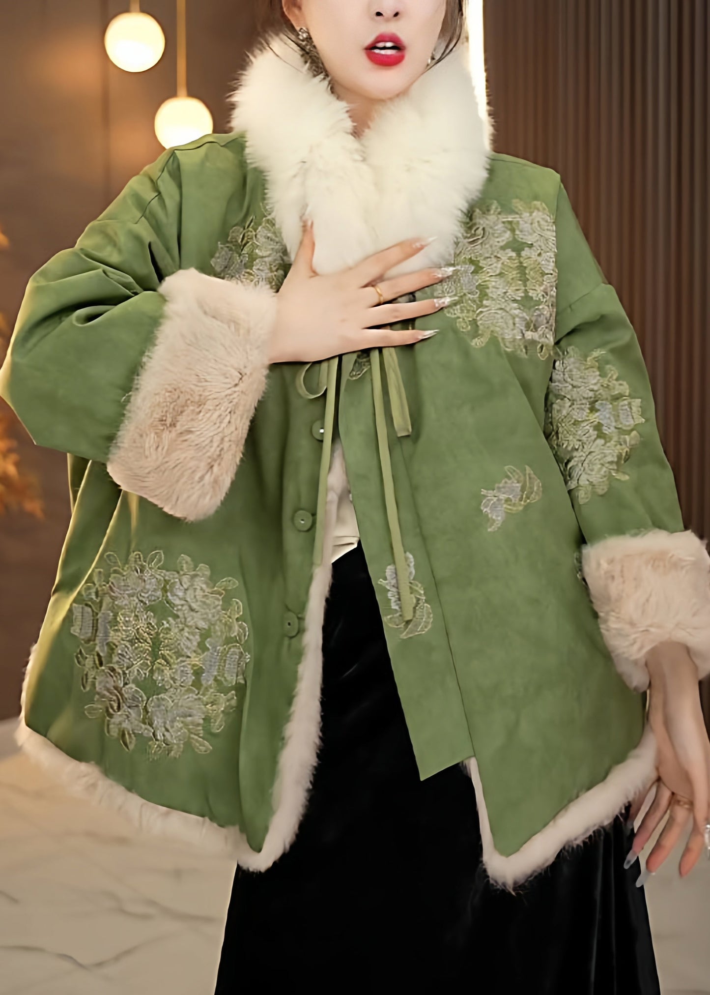 Chinesischer Stil, grüner, flauschiger Patchwork-Fleecemantel mit Schnürung, warm für den Winter