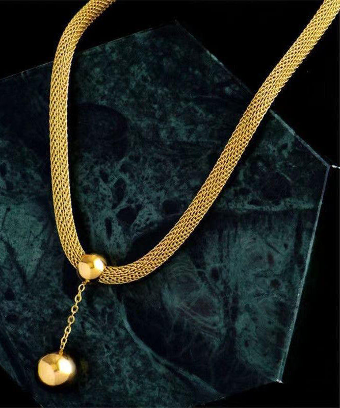 Collar con colgante de borla de acero inoxidable dorado y elegante