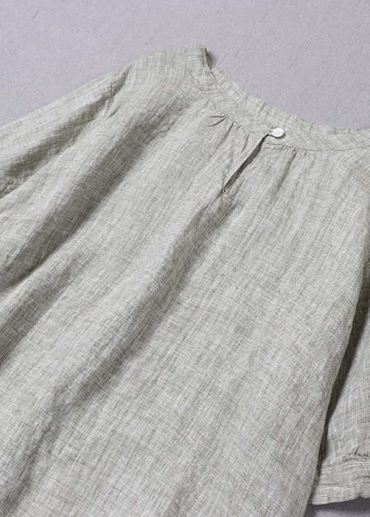 Edle hellgrüne Leinenhemden mit Knöpfen und halben Ärmeln