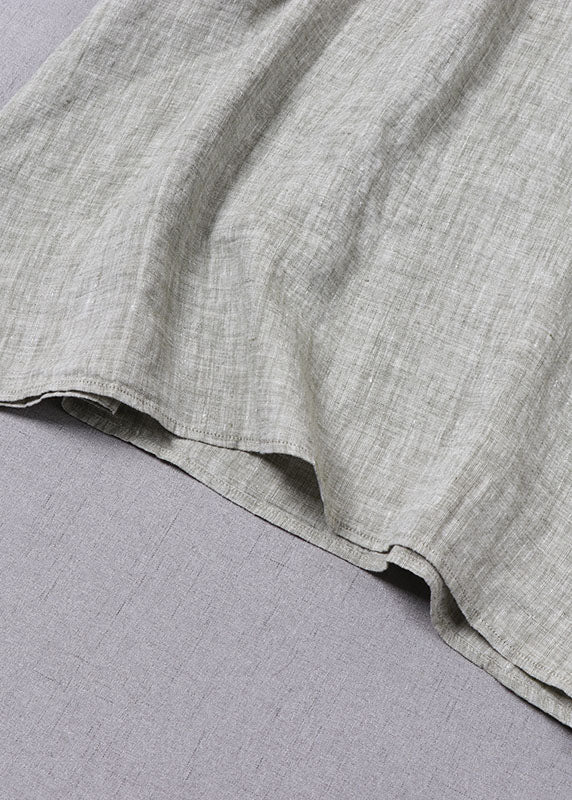 Edle hellgrüne Leinenhemden mit Knöpfen und halben Ärmeln