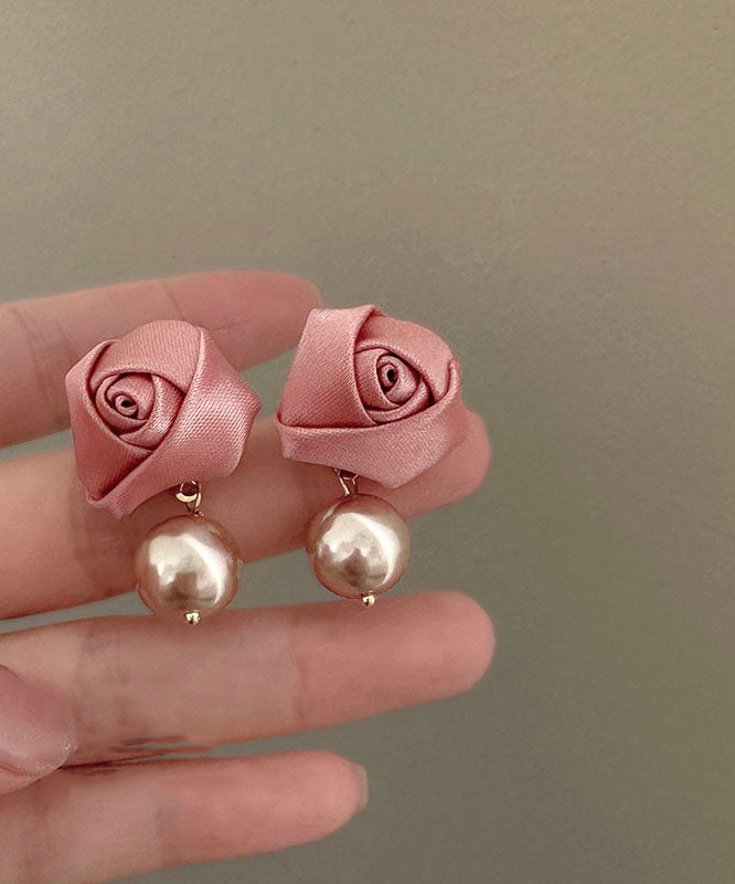Pendientes colgantes de tela con perla rosa y cobre dorado