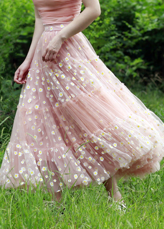Eleganter weißer Tüll-Strandrock mit Gänseblümchenmuster und extra weitem Saum für den Frühling