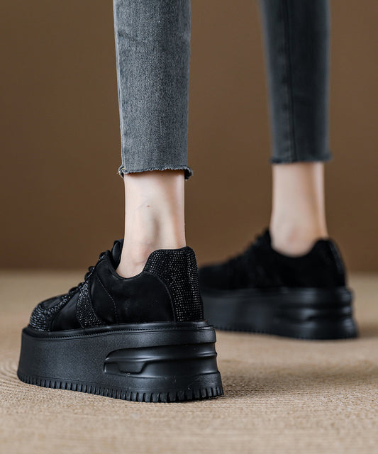 Zapatos planos con cordones de gamuza y circonitas color café