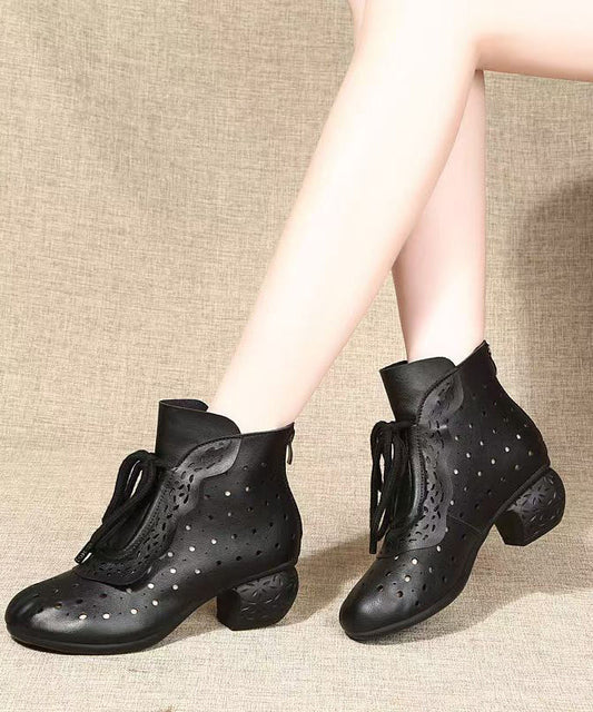 Bequeme, klobige Stiefel aus rotem Rindsleder mit Schnürung und Lochmuster