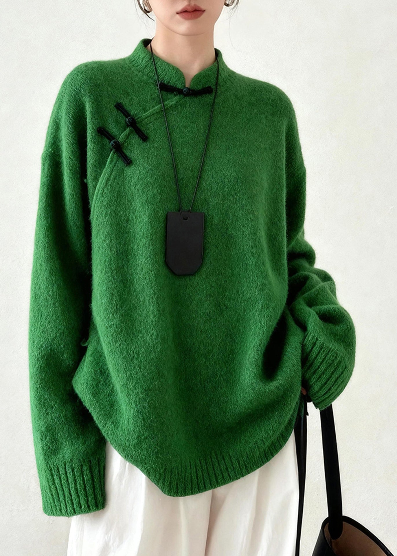 Suéter de punto con botones chinos y cuello mandarín verde té para invierno
