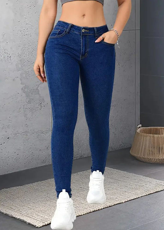 Dunkelblaue Jeans mit Taschen, Knopfleiste und Patchwork-Design