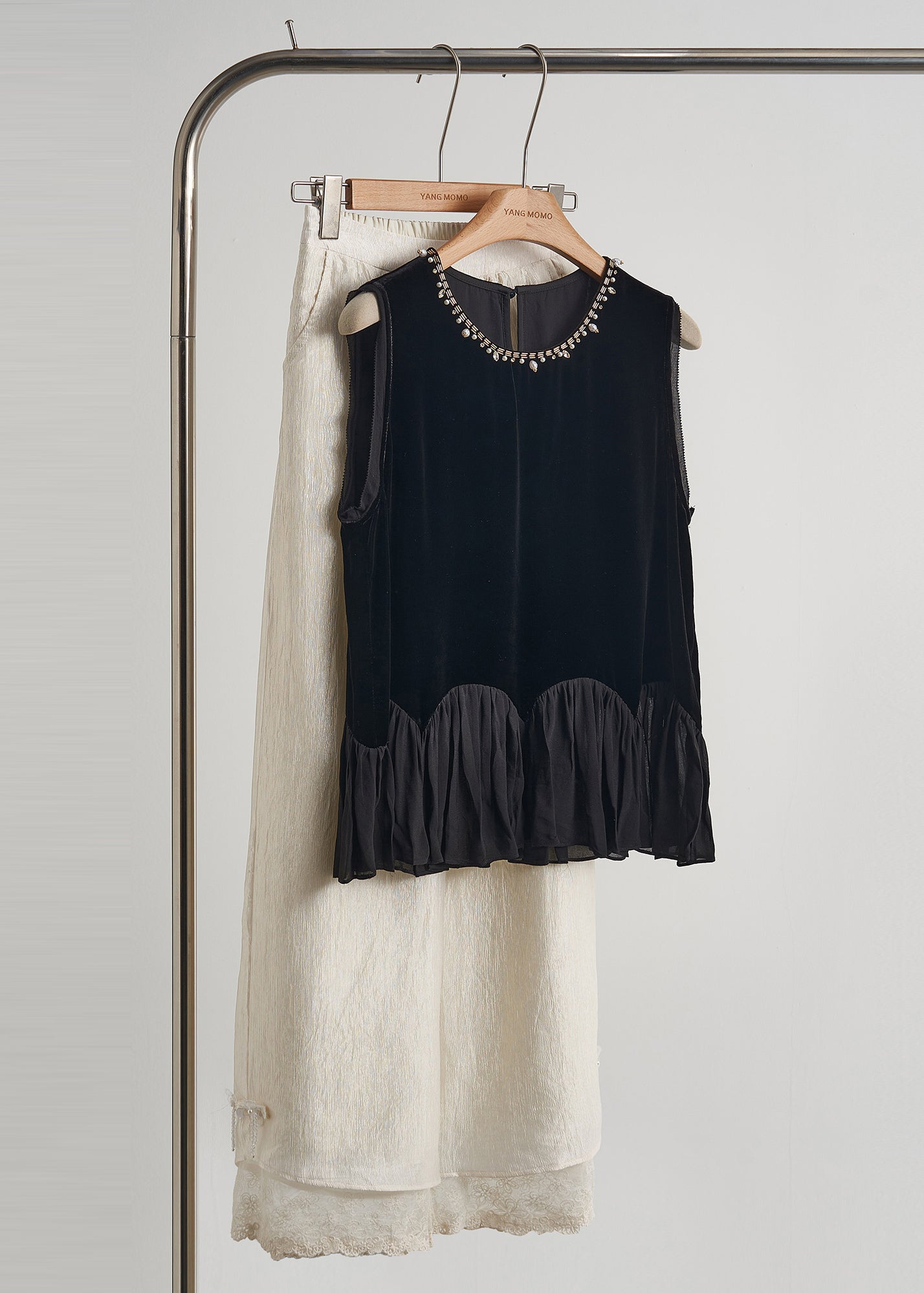 Elegant Black Nail Bead Patchwork Silk Velour Vests Fall