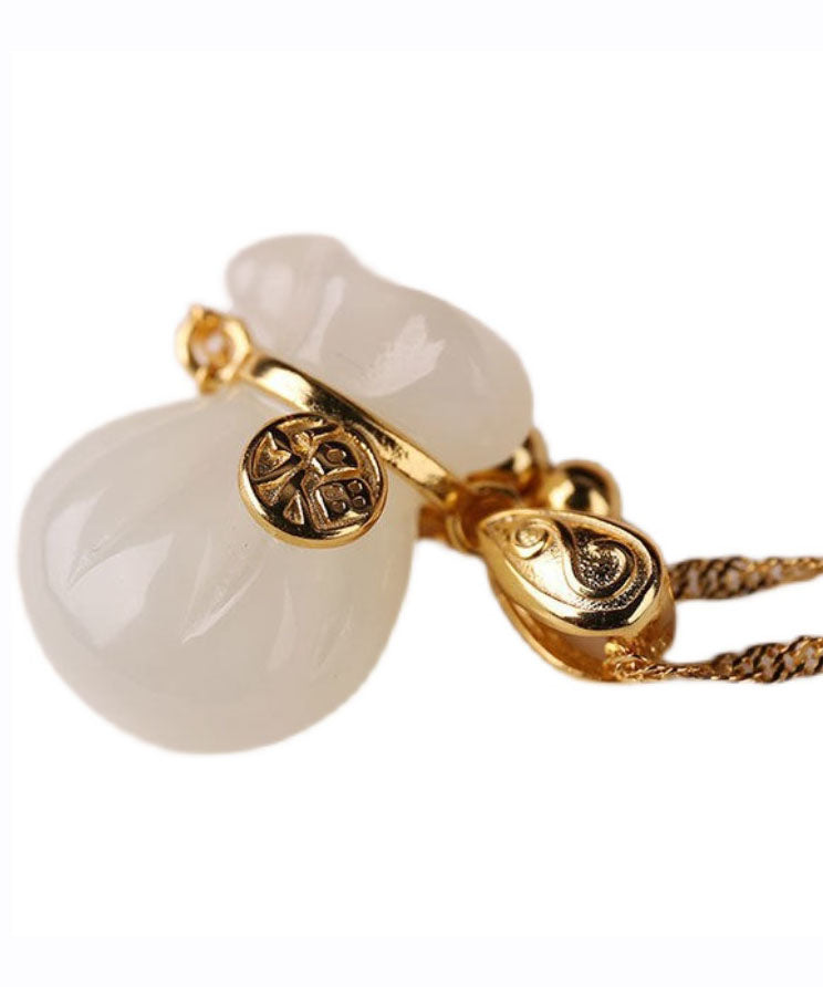 Elegante collar con colgante de bolsa de la suerte con borla Fu Zi de jade con incrustaciones de aleación de oro