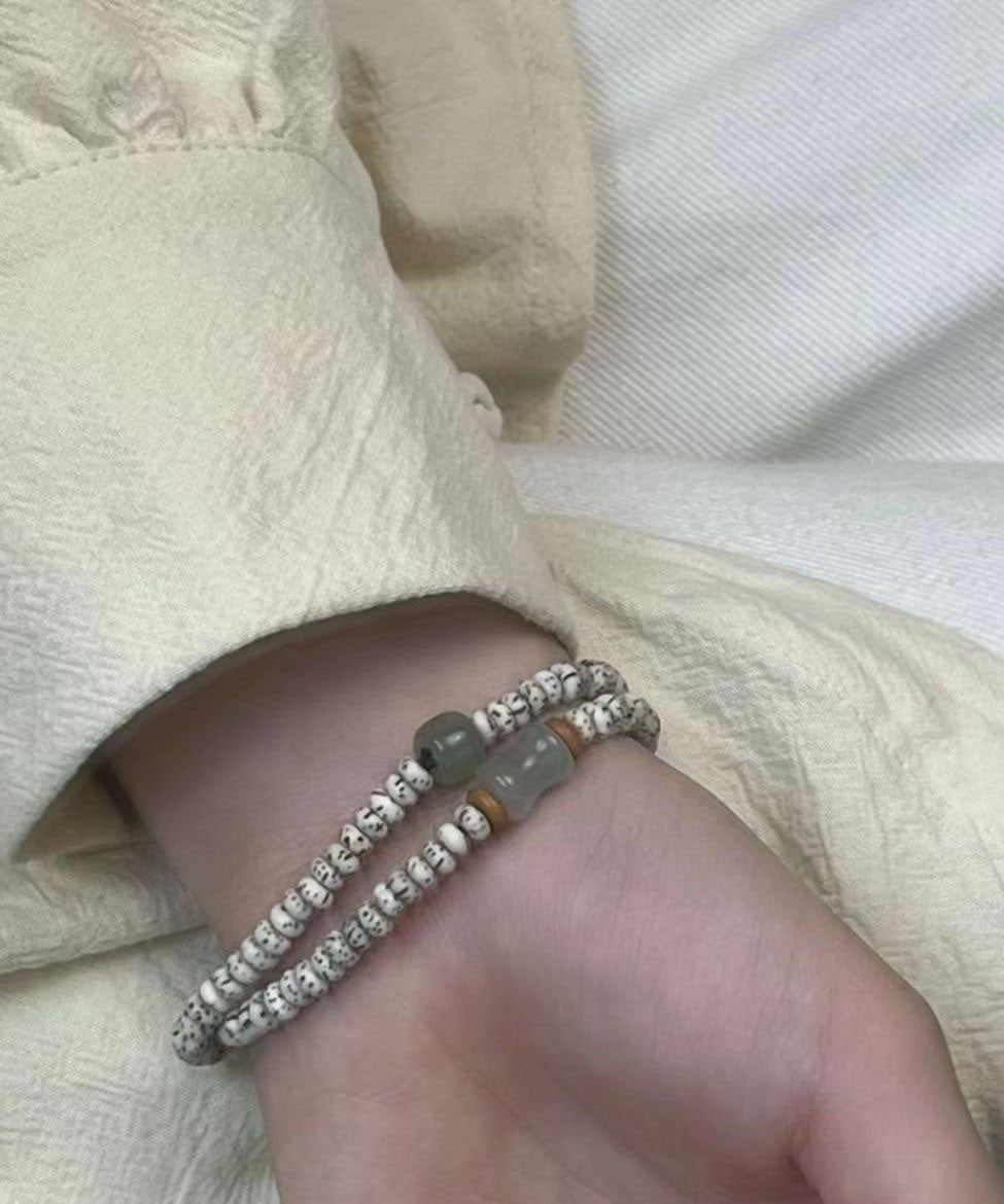 Elegantes Bodhi-Samen-Doppelkreis-Armband aus weißer Jade