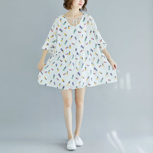 Elegante weiße Midi-Kleider aus Baumwolle, lässiges Kleid, feine Halbarm-Kleider mit Blumenmuster und V-Ausschnitt