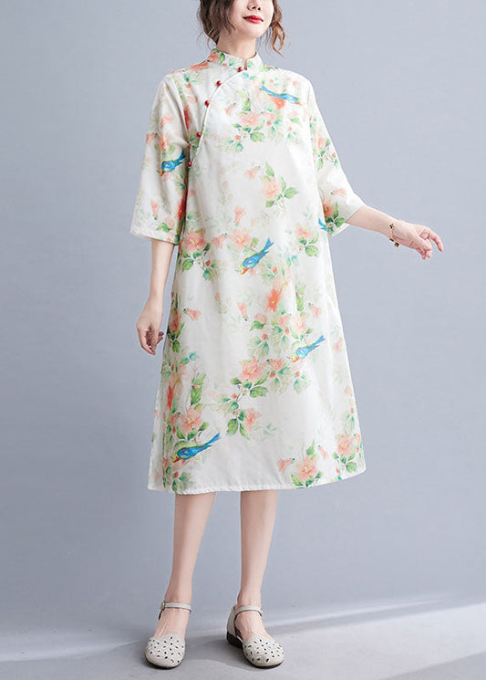 Elegantes Oberteil mit Rundhalsausschnitt und halblangen Ärmeln, Nähen, grünes Hemd mit Vogel-Print