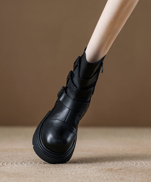 Botas de plataforma con tiras y hebillas de chocolate de moda