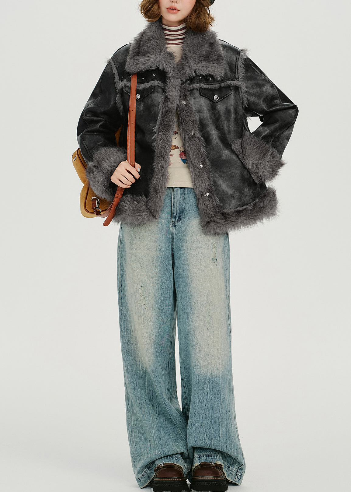 Modische graue Oversize-Kunstlederjacken im Batik-Look für den Winter