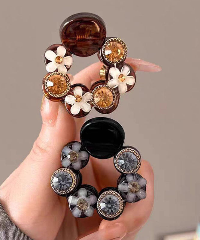 Zweiteiliges Set aus feinen Haarnadeln mit Acrylperlen, Zirkonia und Blumenmuster