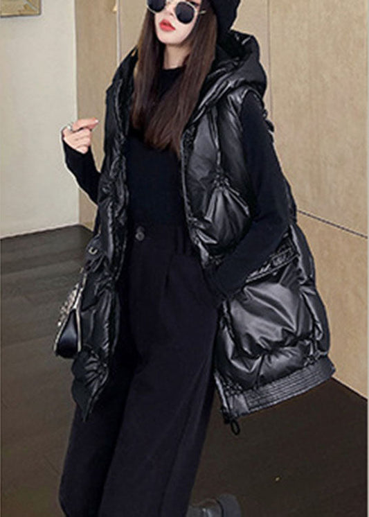 Feine schwarze lässige ärmellose Pufferweste mit Reißverschlusstaschen für den Winter