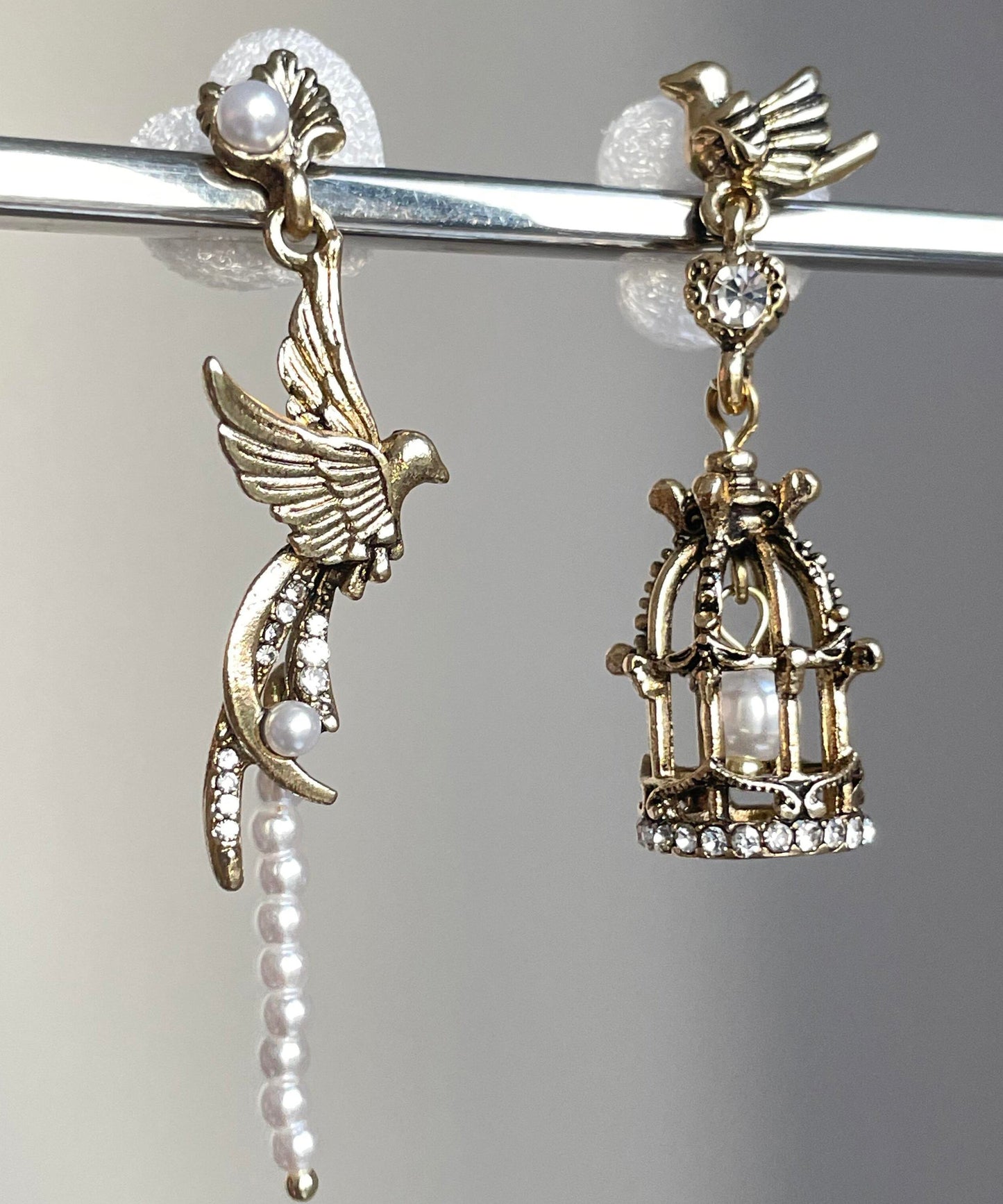 Fine Gold Alloy Asymmetrica Pearl Flying Bird Birdcage Tassel Drop Earrings