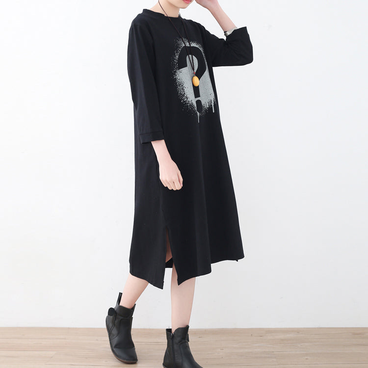 Feine schwarze Alphabet-Baumwollkaftane, trendiges, seitlich offenes Kleid in Übergröße, neue kurze Kaftane