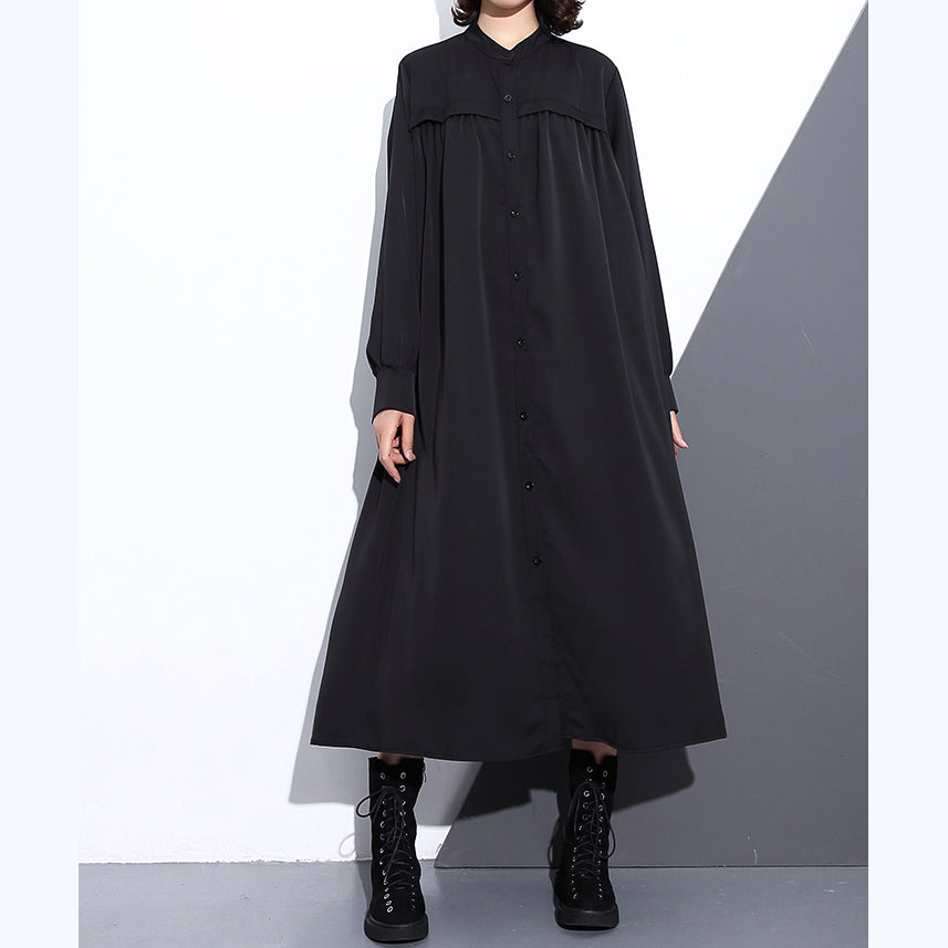 Feines schwarzes langes Kleid aus Seiden-Baumwollmischung, übergroßer Stehkragen, Reisekleid, Vintage-Taschen, Cinched-Kleider