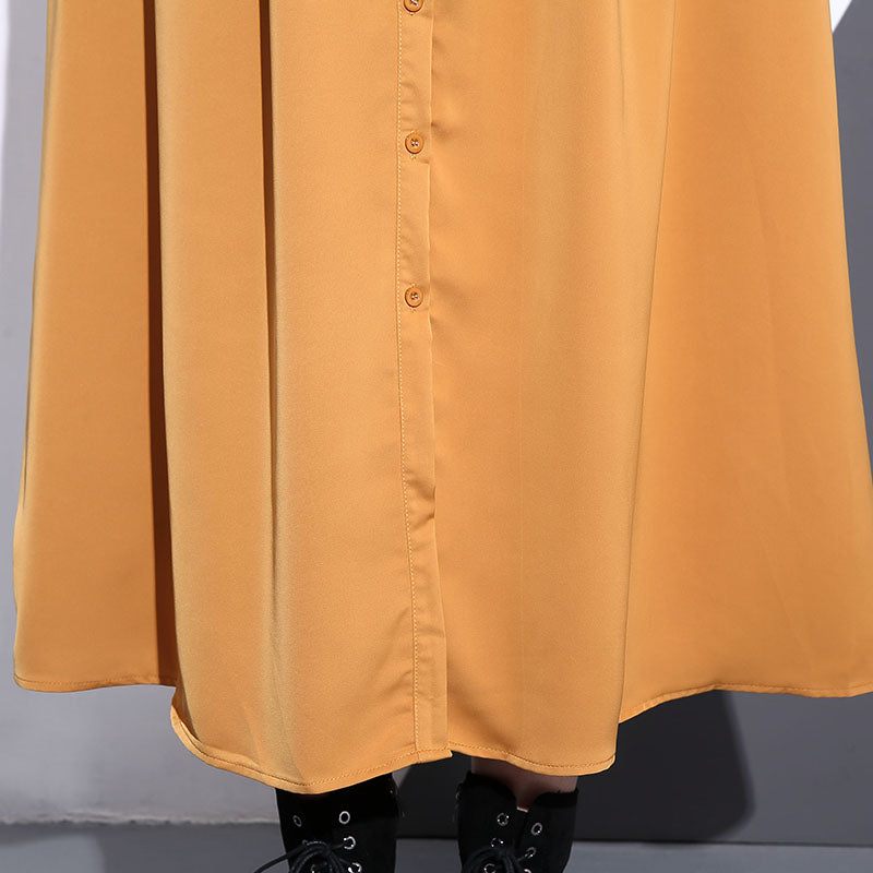Feines schwarzes langes Kleid aus Seiden-Baumwollmischung, übergroßer Stehkragen, Reisekleid, Vintage-Taschen, Cinched-Kleider