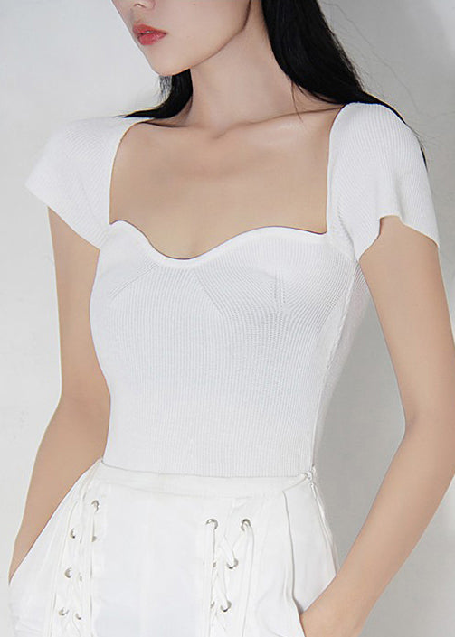 Figurbetontes schwarzes Cold-Shoulder-Baumwolltop mit kurzen Ärmeln