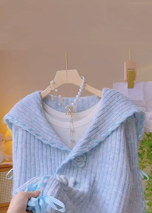 Frühlings-Strickmäntel mit Blumenmuster, blauem Peter-Pan-Kragen und Schnürung